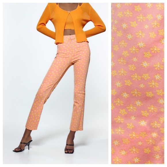 NWT. Zara Pink/Yellow Floral Print Flared Cropped Jeans. Size 4. - Picture 5 of 11